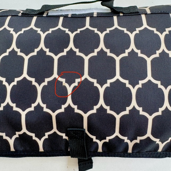 Skip Hop Pronto Baby Portable Changing Station & Diaper Changing Pad Clutch Onyx - Picture 12 of 16